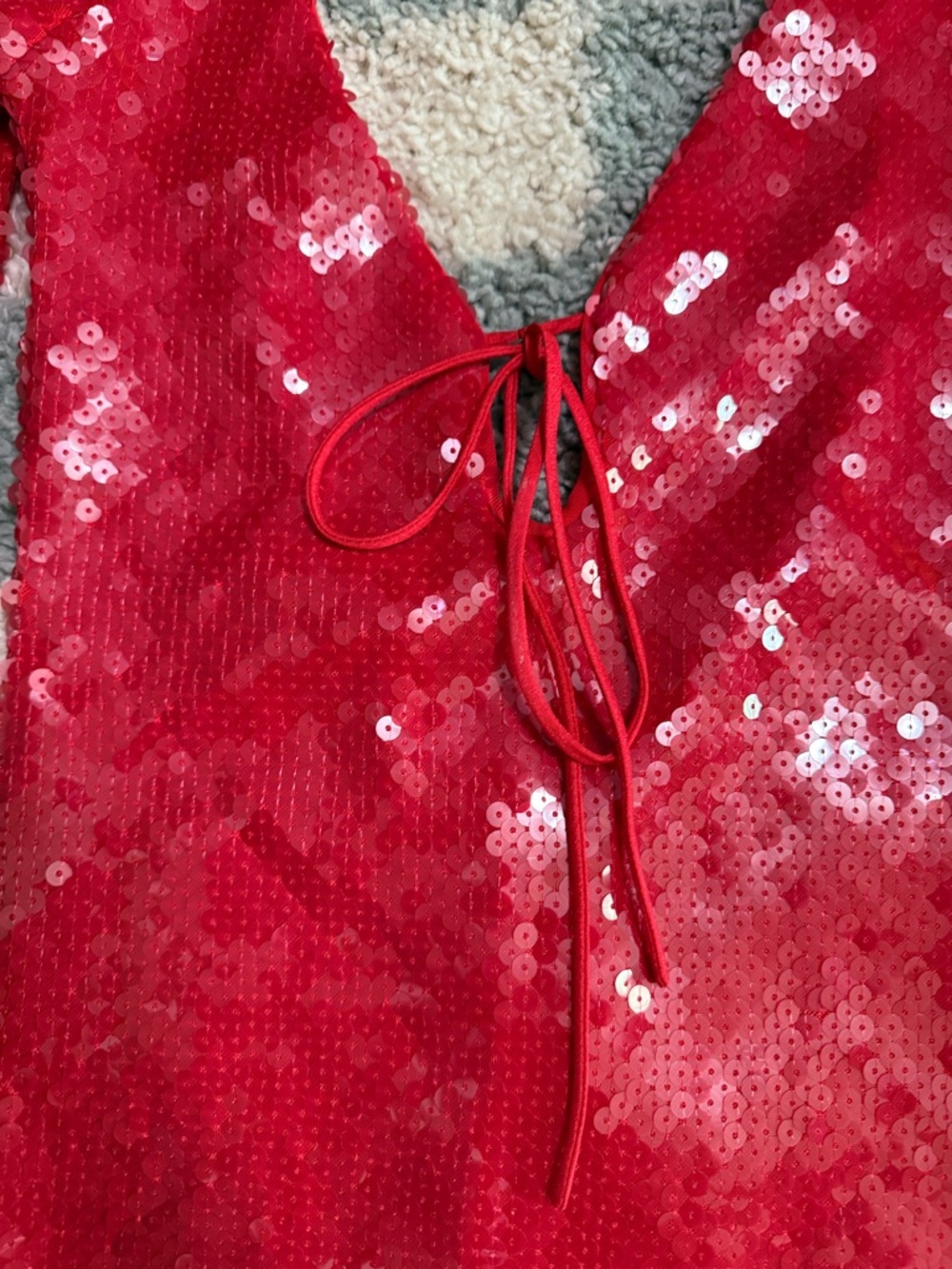 BARDOT Verona Red Long Sleeve Sequin Mini Dress Backless Bow Detail Formal Event - Picture 6 of 16